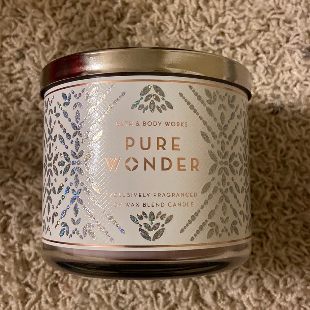 Pure Wonder Candle
